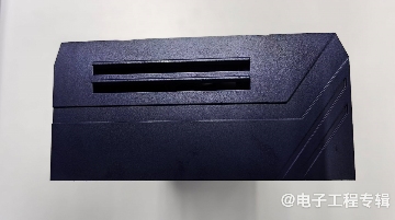 Intel顶配游戏显卡拆解，里面长什么样？(图8)