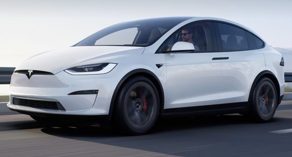 传特斯拉新车自动驾驶出现大面积故障，或摄像头校准引发短路