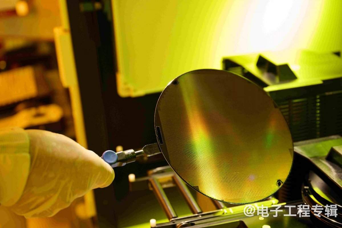 宽禁带材料推动未来技术的半导体研究与制造